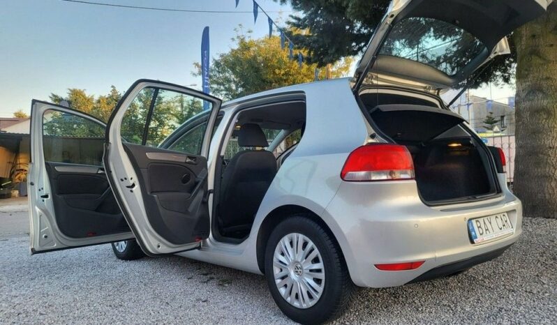 Volkswagen Golf full