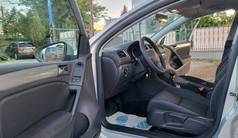 Volkswagen Golf full