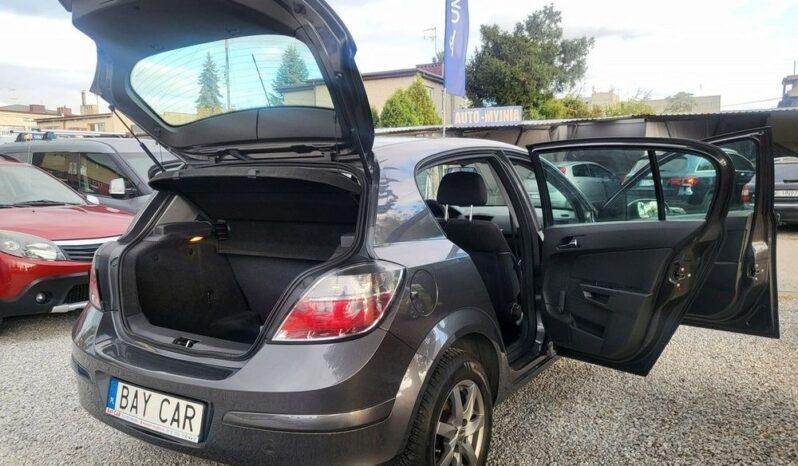 Opel Astra full