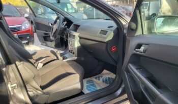 Opel Astra full