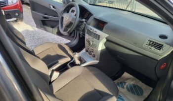 Opel Astra full