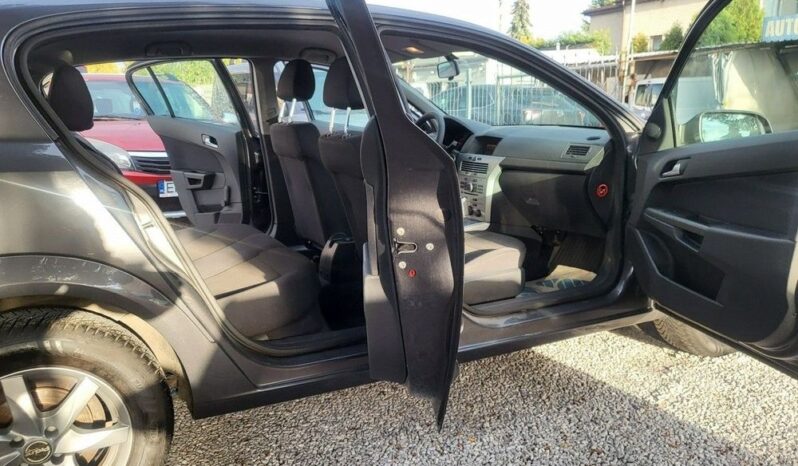 Opel Astra full