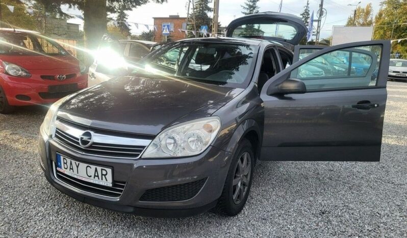 Opel Astra full