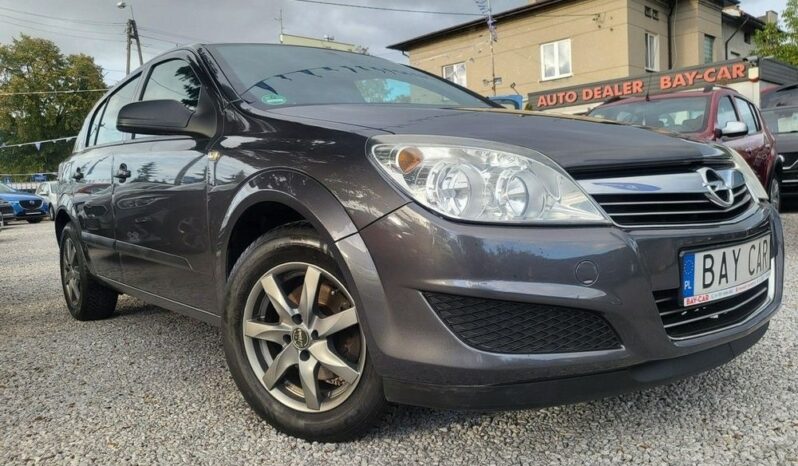 Opel Astra full