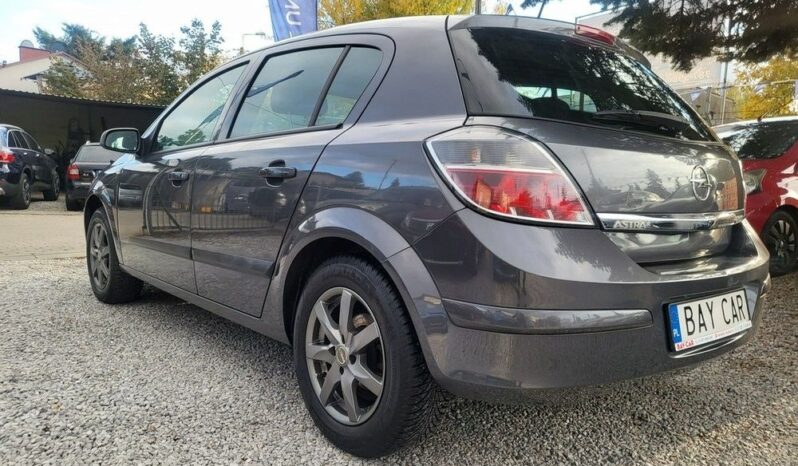 Opel Astra full