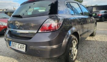 Opel Astra full