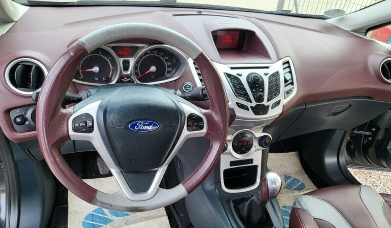 Ford Fiesta full