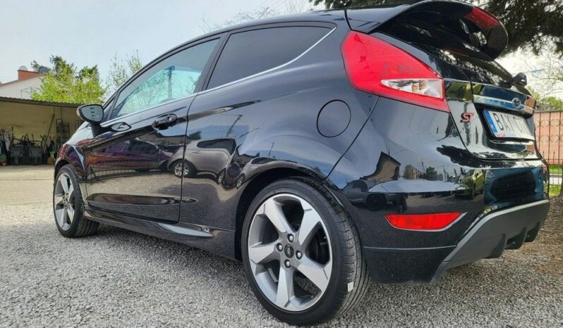 Ford Fiesta full