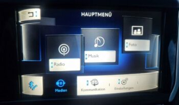 Peugeot 208 full