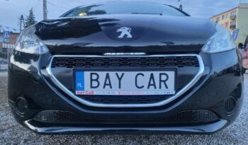 Peugeot 208 full