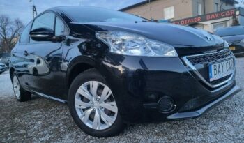Peugeot 208 full