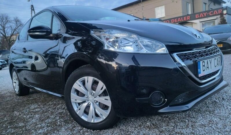 Peugeot 208 full