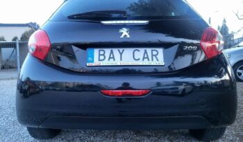 Peugeot 208 full