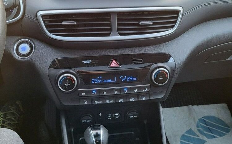 Hyundai Tucsonyundai Tucson 2.0 Diesel 185 KM I Właściciel 100 Przebieg TUV ASO Zapraszamy !!! full