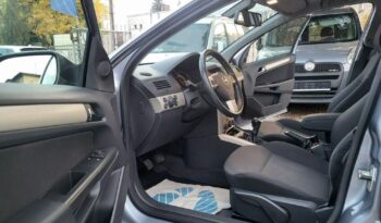 Opel Astra full