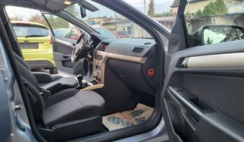 Opel Astra full