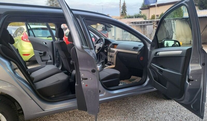 Opel Astra full