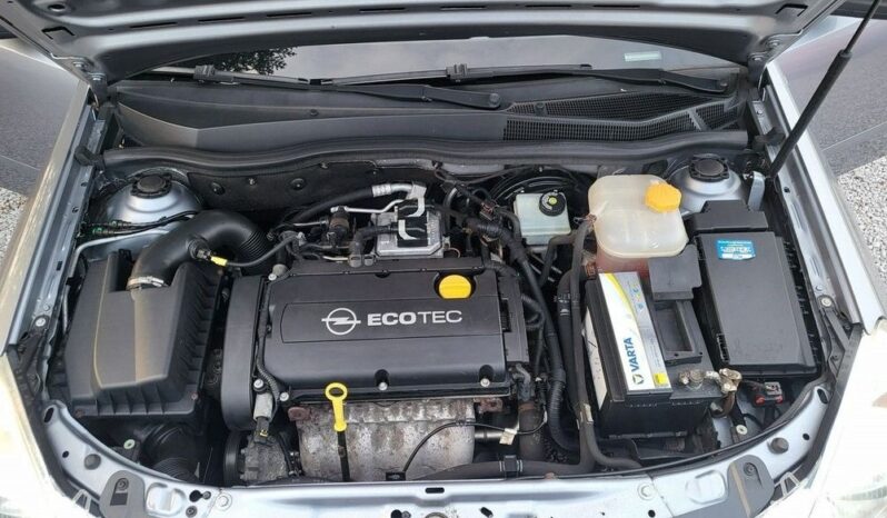 Opel Astra full