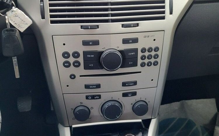 Opel Astra full