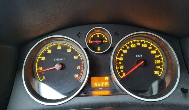 Opel Astra full