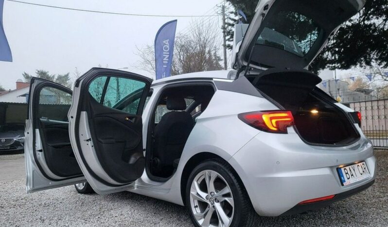 Opel Astra full