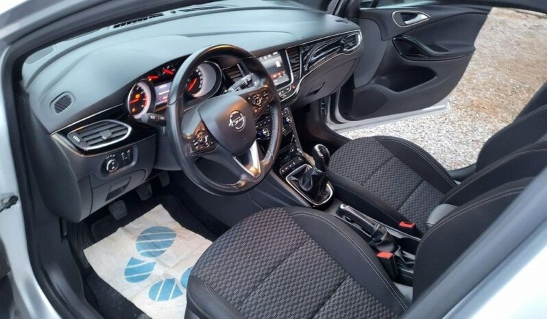 Opel Astra full