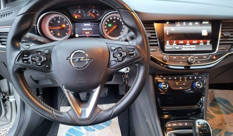 Opel Astra full