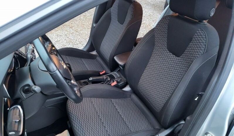 Opel Astra full