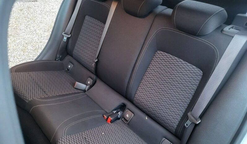 Opel Astra full