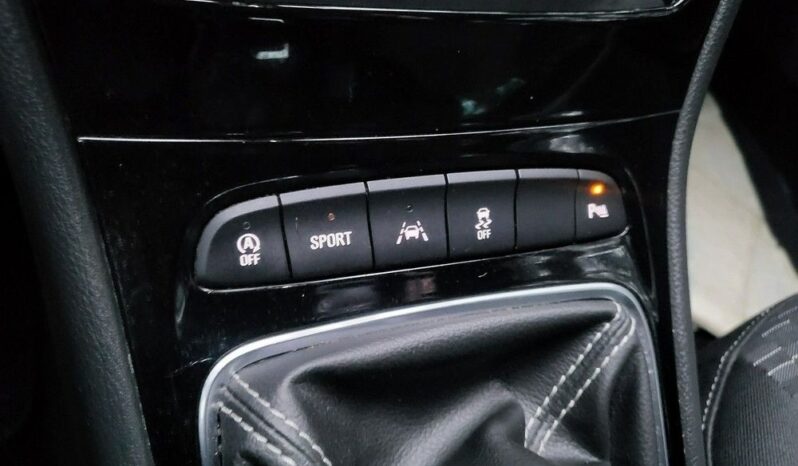 Opel Astra full