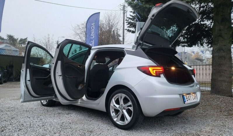 Opel Astra full