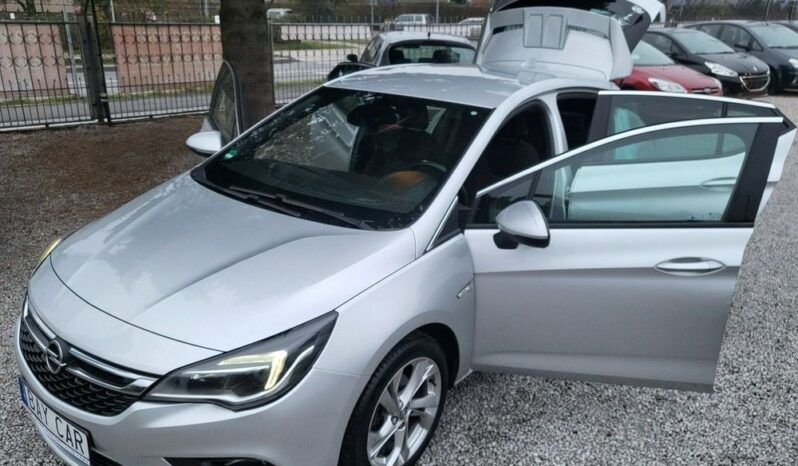 Opel Astra full