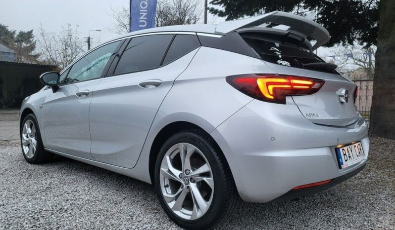 Opel Astra full