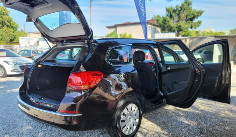 Opel Astra J (2009-2019) full