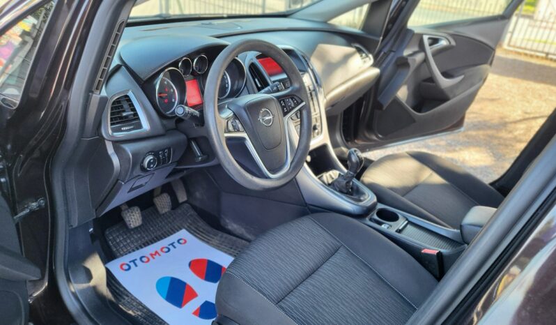Opel Astra J (2009-2019) full