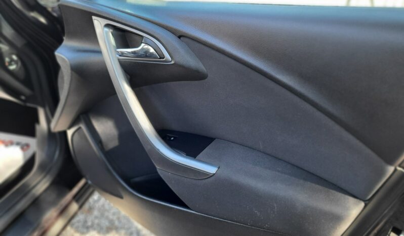 Opel Astra J (2009-2019) full