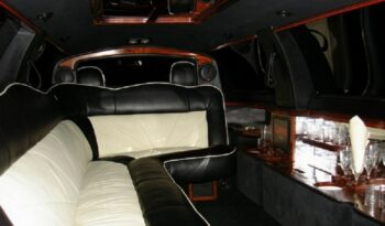 Lincoln Town Car 4,6 223 KM 9 Osób Max Długi Vat 23% Zapraszamy !!! III (1998-2011) full